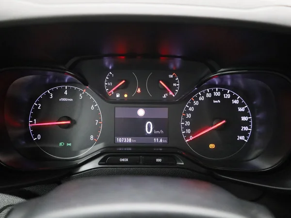 Opel Combo Life (2022) — foto 8 van 32