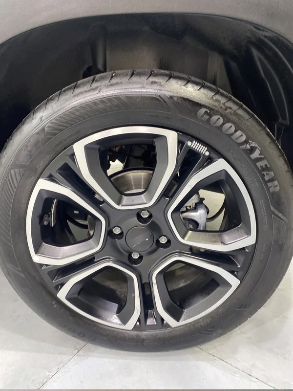 Jeep E-Avenger (2024) — foto 29 van 74