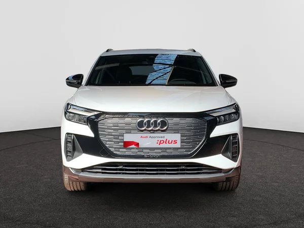 AUDI Q4 e-tron (2025) — foto 15 van 21