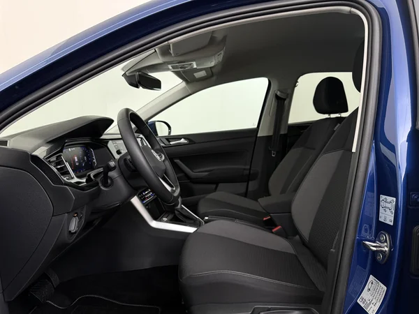 VOLKSWAGEN Taigo (2025) — foto 2 van 29