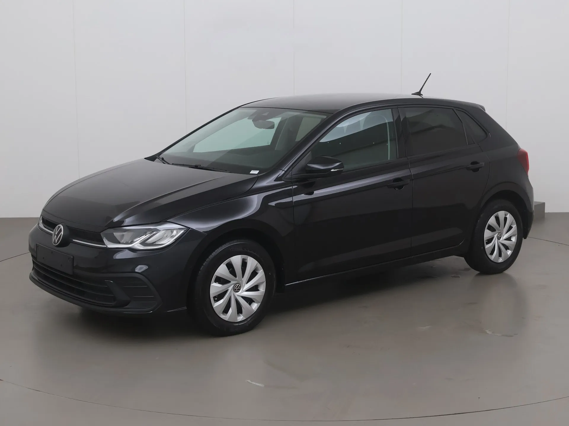 volkswagen polo 1121_298115_2024