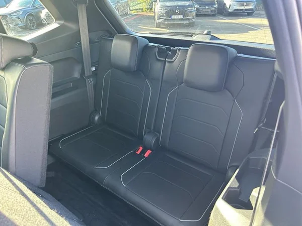 VOLKSWAGEN Tiguan Allspace Dsl (2022) — foto 5 van 35