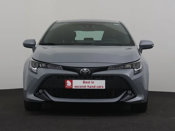 TOYOTA Corolla (2022) — foto 25 van 27