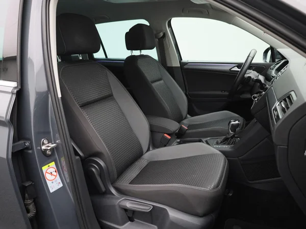 Volkswagen Tiguan (2022) — foto 25 van 36