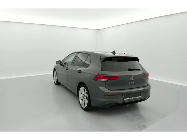 VOLKSWAGEN Golf VIII (2021) — foto 14 van 36