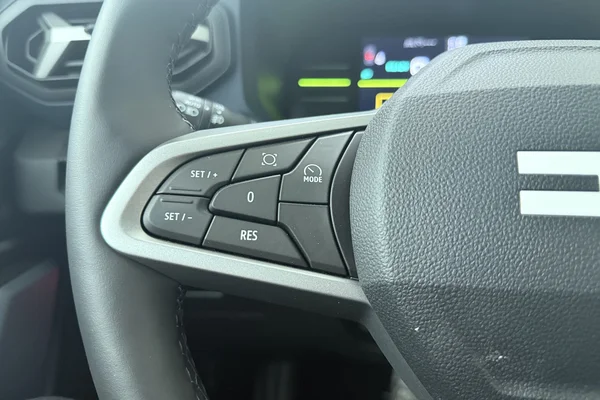 Dacia Bigster Hybrid (HEV) (2026) — foto 7 van 16