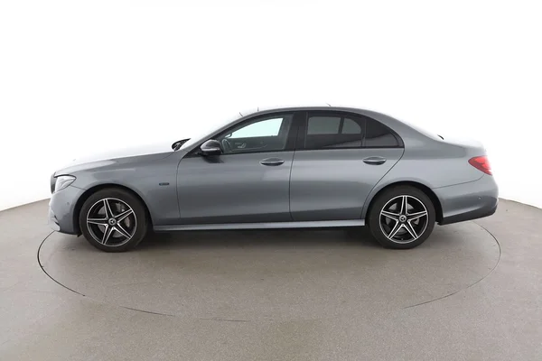 Mercedes-Benz E-Klasse (2019) — foto 9 van 16