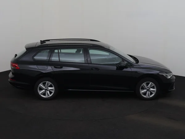 VOLKSWAGEN Golf Variant (2022) — foto 24 van 28