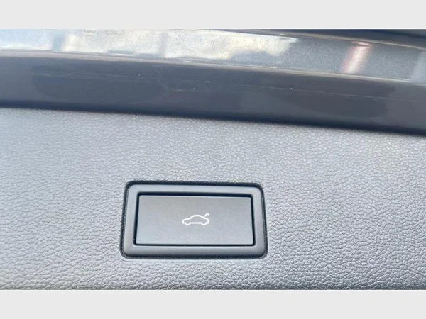 Volkswagen Golf VII SW (2025) — foto 19 van 28