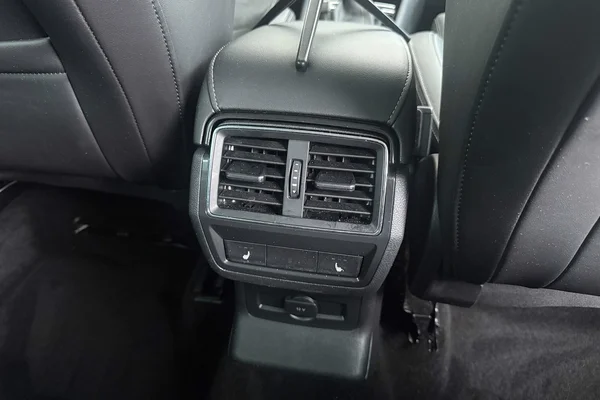 Skoda Karoq (2020) — foto 9 van 38