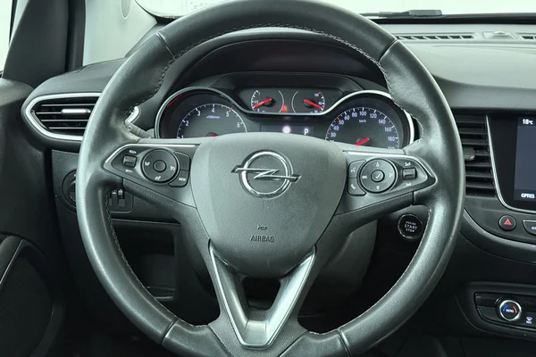 Opel Crossland (2022) — foto 2 van 18