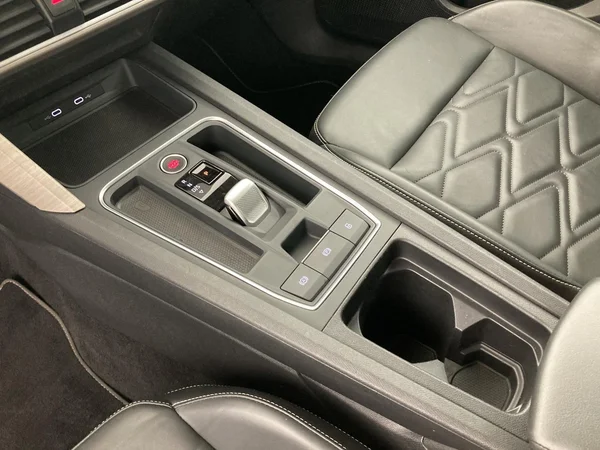 SEAT Leon ST (2021) — foto 6 van 36