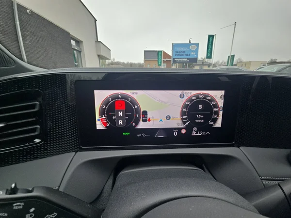 VOLKSWAGEN Tiguan (2025) — foto 5 van 24