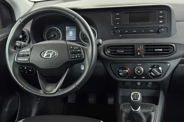 Hyundai i10 (2021) — foto 10 van 35