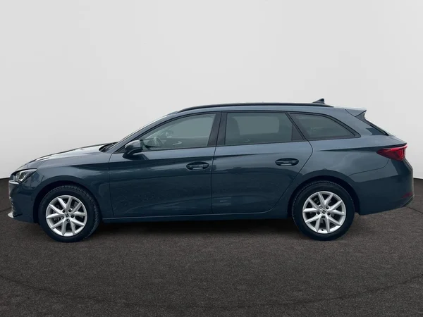 SEAT Leon ST Dsl (2023) — foto 10 van 18