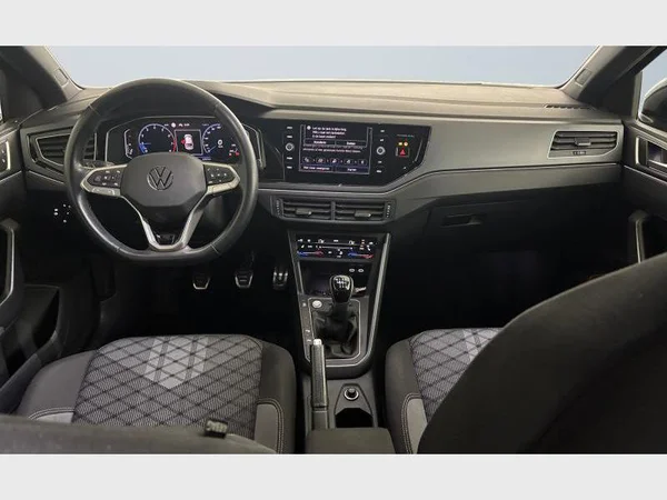 Volkswagen Taigo (2023) — foto 2 van 22