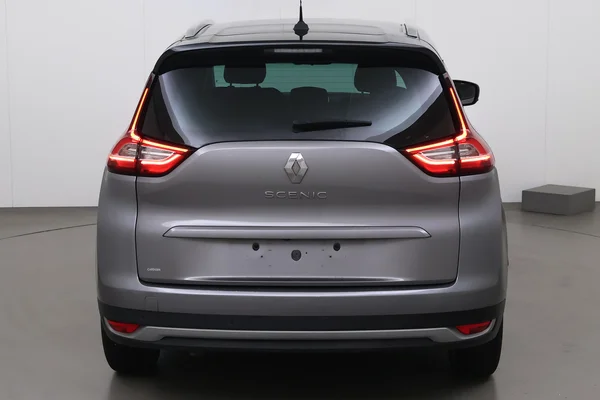 Renault Grand Scenic (2021) — foto 23 van 28