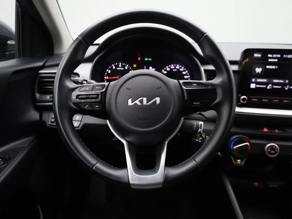 Kia Stonic (2023) — foto 35 van 35