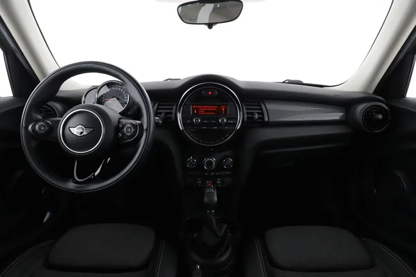 MINI MINI (2017) — foto 3 van 16