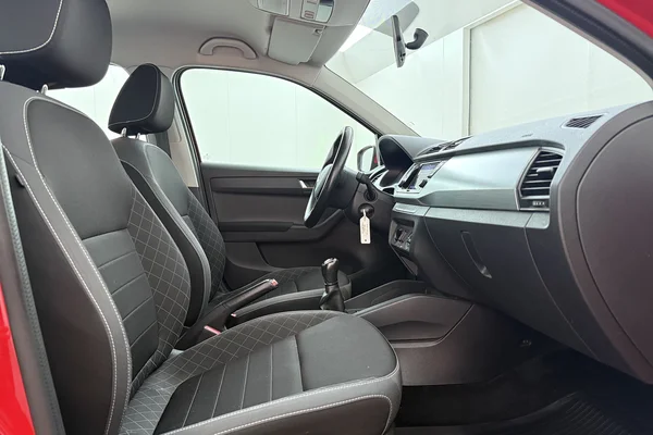 Skoda Fabia Sw (2020) — foto 23 van 25