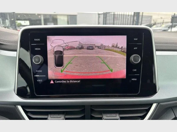 Volkswagen T-Roc Cabriolet (2023) — foto 6 van 18