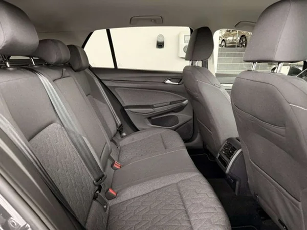 Volkswagen Golf (2024) — foto 23 van 23
