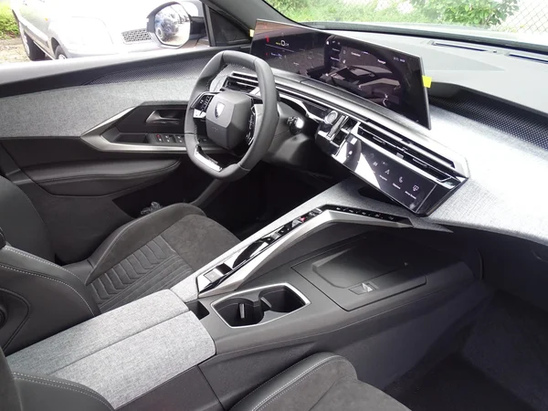 Peugeot e-3008 (2026) — foto 5 van 25