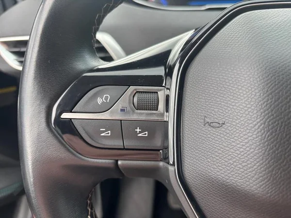 PEUGEOT 3008 Dsl (2022) — foto 10 van 27