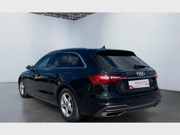 Audi A4 Avant (2022) — foto 12 van 29