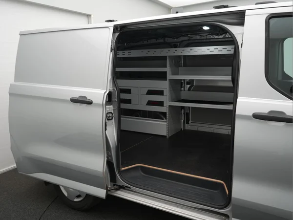 FORD Transit Custom 300L Fou Lwb Diesel (2024) — foto 32 van 47