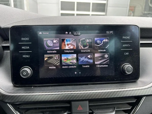 SKODA Kamiq (2021) — foto 16 van 32