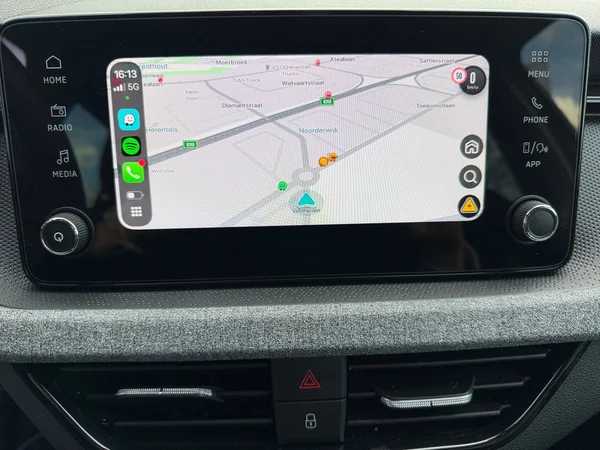 SKODA Kamiq (2025) — foto 7 van 19