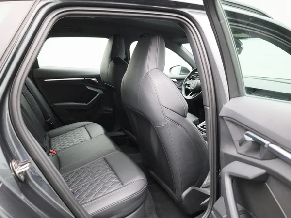 Audi A3 (2021) — foto 35 van 46
