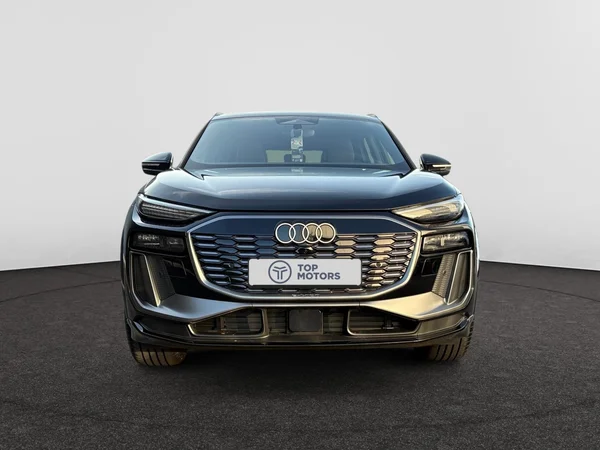 AUDI Q6 e-tron (2026) — foto 10 van 15
