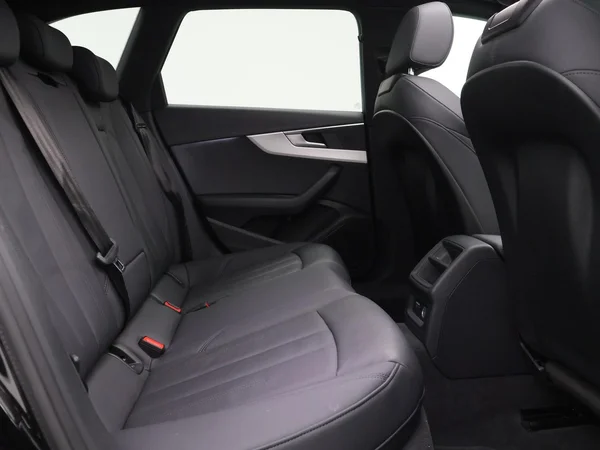 AUDI A4 Avant (2024) — foto 21 van 29