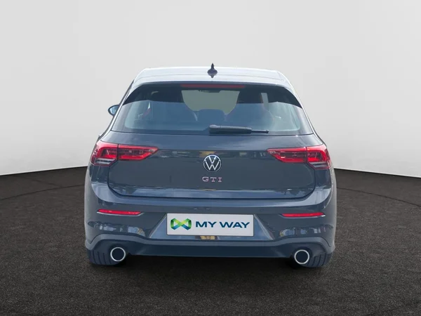 VOLKSWAGEN Golf VIII GTI (2023) — foto 14 van 25