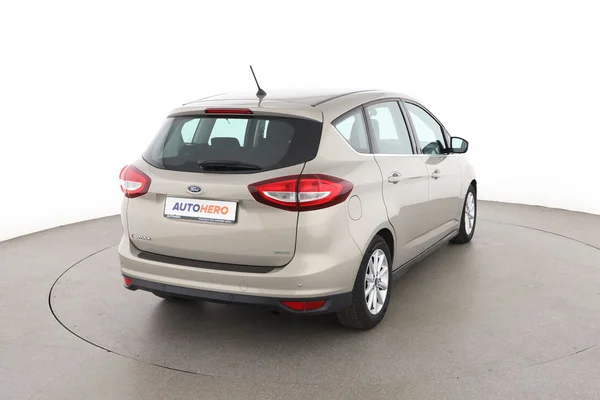 Ford C-Max (2018) — foto 12 van 16