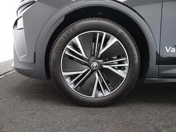 SKODA Elroq (2026) — foto 17 van 23