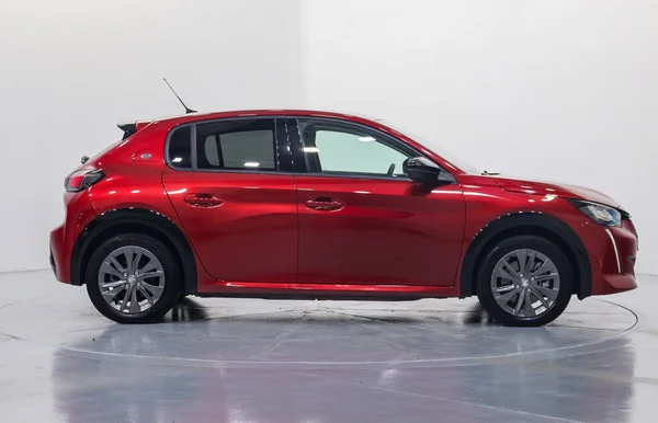 Peugeot E-208 (2022) — foto 56 van 99