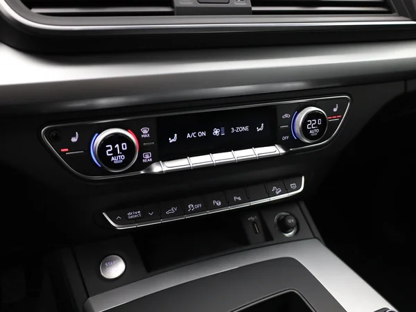 AUDI Q5 PHEV (2025) — foto 14 van 23