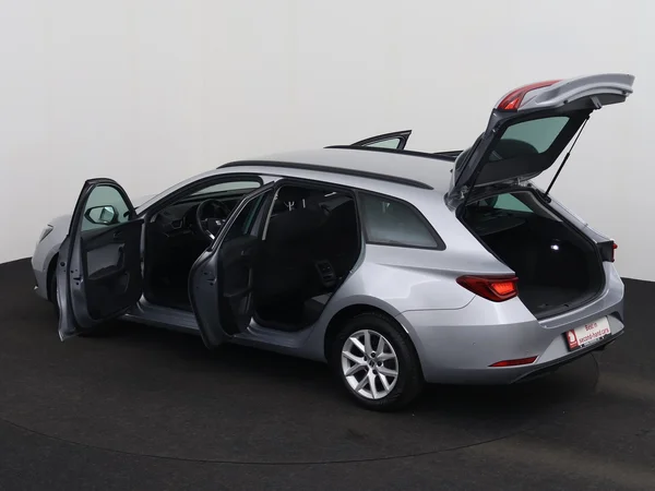 SEAT Leon (2023) — foto 25 van 26