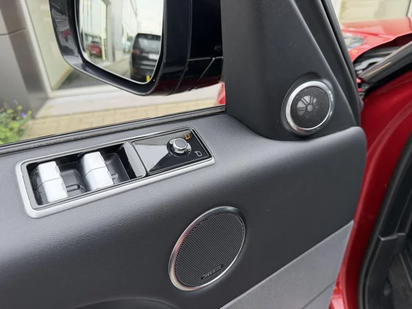 Land Rover Range Rover Sport (2019) — foto 22 van 38