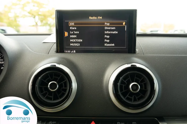 Audi A3 (2017) — foto 26 van 41