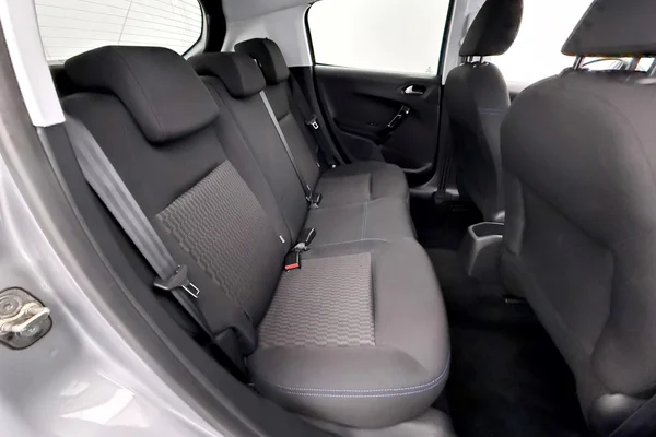 Peugeot 208 (2019) — foto 4 van 32