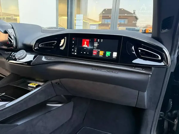 Ferrari Purosangue (2025) — foto 3 van 37