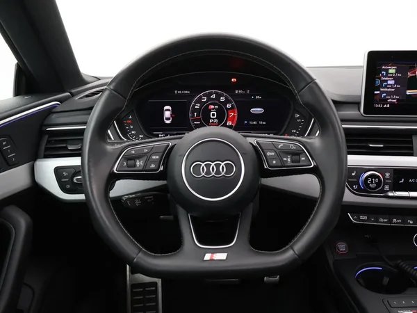 Audi S5 (2018) — foto 14 van 29