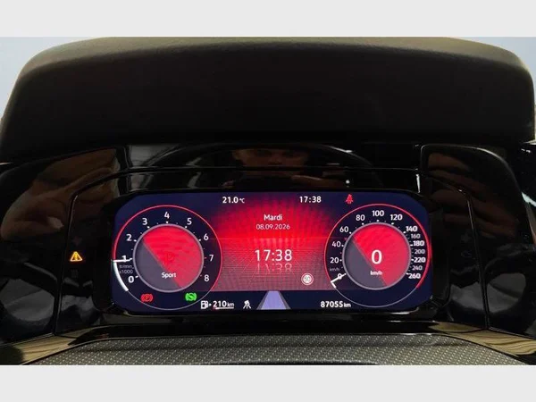 Volkswagen Golf VIII (2021) — foto 8 van 28