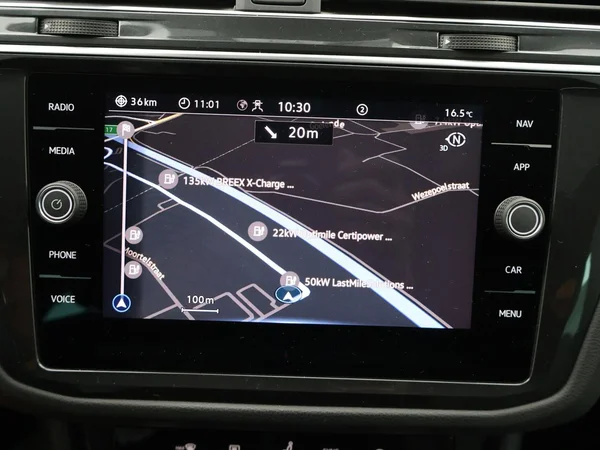 VOLKSWAGEN Tiguan eHybrid (PHEV) (2022) — foto 21 van 29