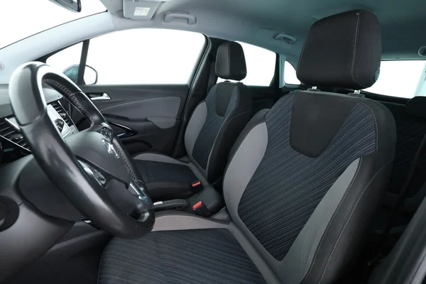 Opel Crossland X (2019) — foto 16 van 16