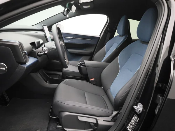 Volvo EX30 (2024) — foto 5 van 41